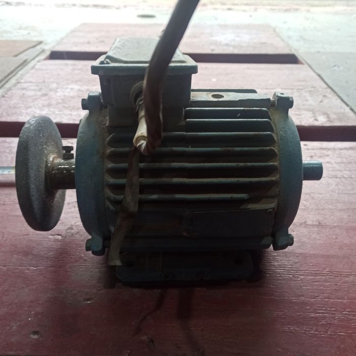 Точило наждак єлектродвигатель двигатель Пропонуйте свою ціну