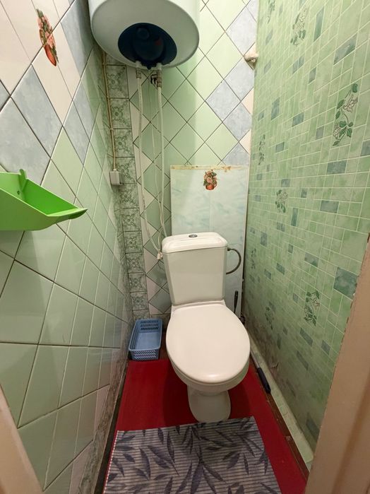 Продам 3-кімнатну квартиру по вул. Героїв України, 7 - Більше