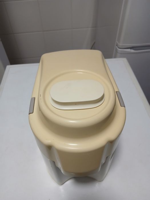 Maquina de fazer sumos e polpas e ainda retira cascas da fruta Molinex