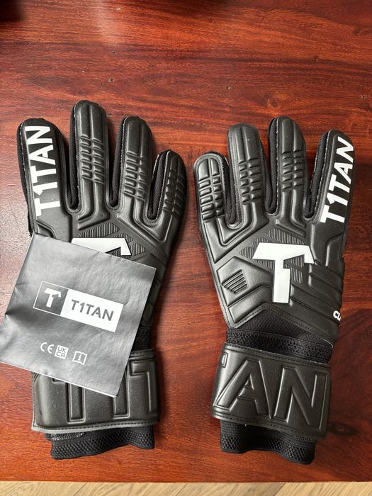 Rękawice bramkarskie CLASSIC 1.0 BLACK-OUT