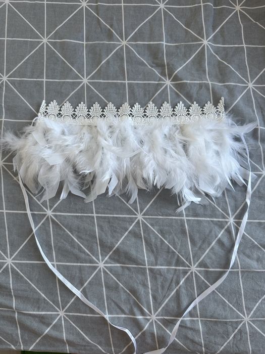 Eleganski biały kołnierzyk