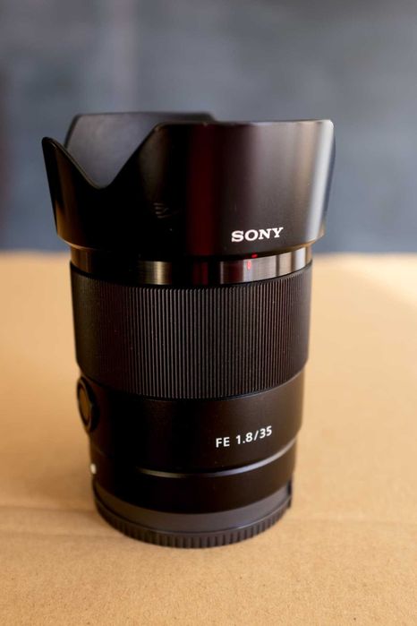 Sony FE 35mm f/1.8