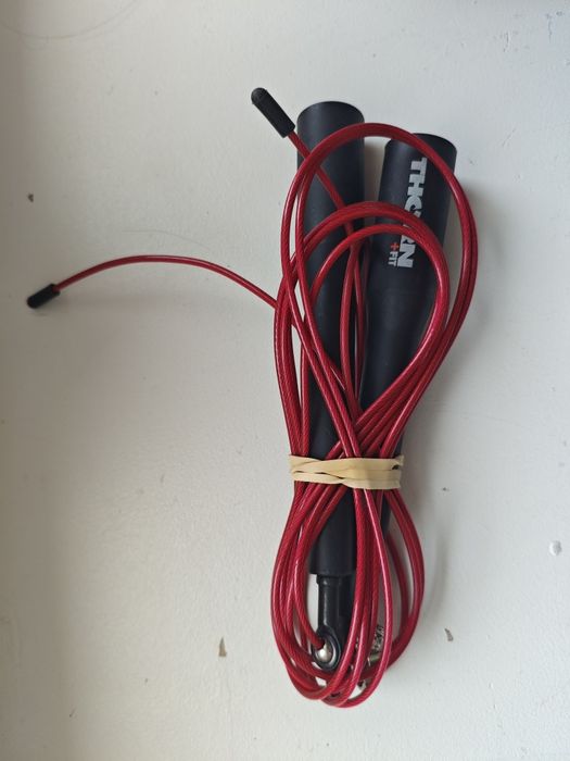 Skakanka Thorn+Fit Speed Rope red