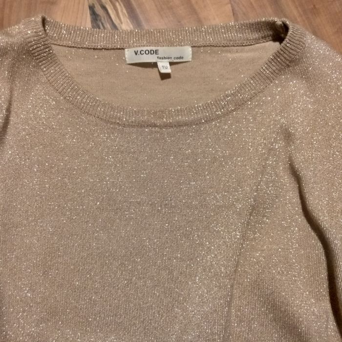 Nowy sweter rozm.36-38 złota nitka