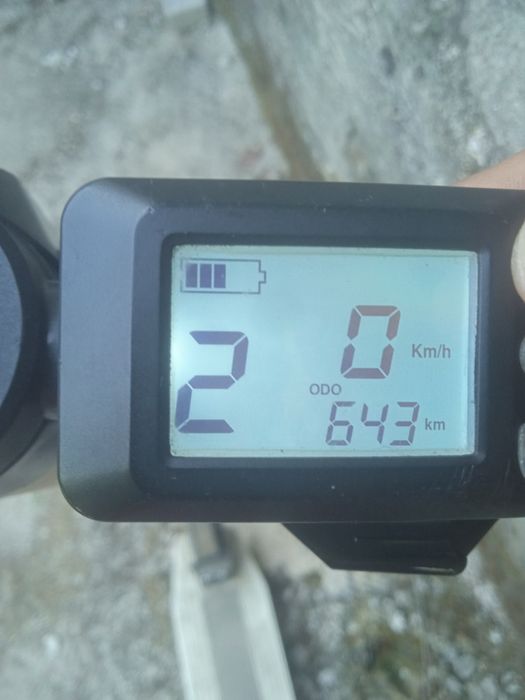 Trotinete elétrica com carregador para peças