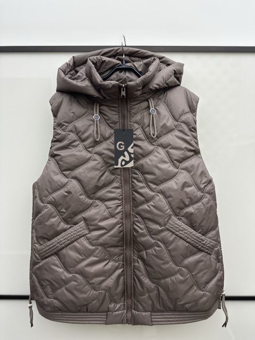 Жіноча стьобана жилетка | жилетка з капюшоном | опт/роздріб