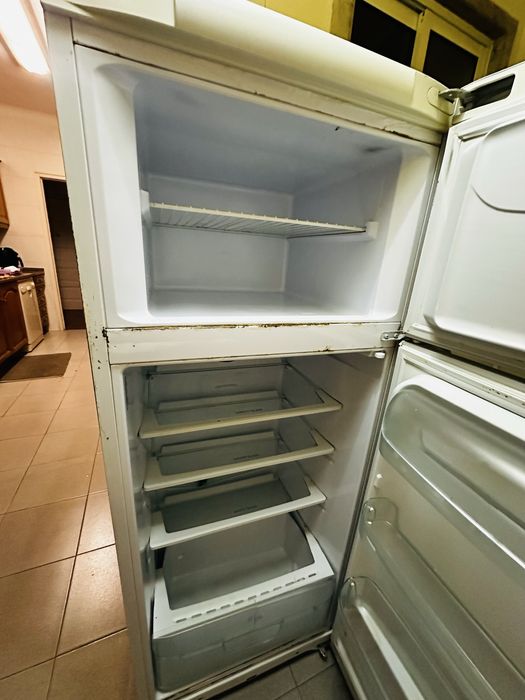 Geladeira a funcionar