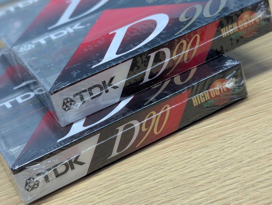 TDK D90 High Output аудіо касети 4штуки (2 блока по дві шт)  USA