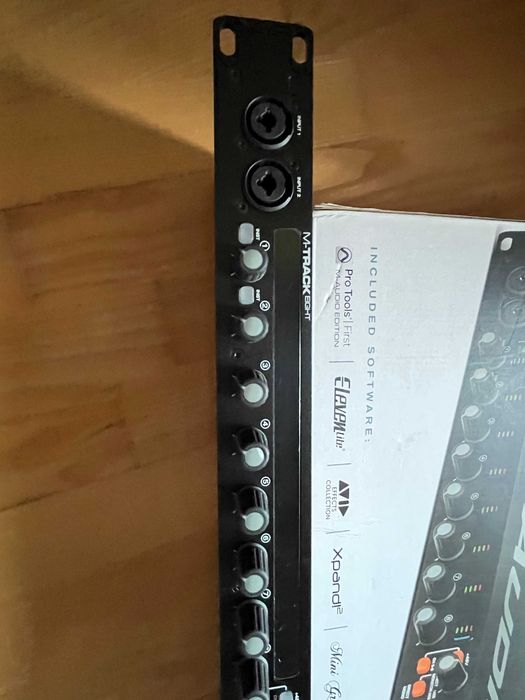 Studyjny interfejs M-audio M-track Eight