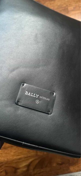 Чоловіча шкіряна сумка Bally