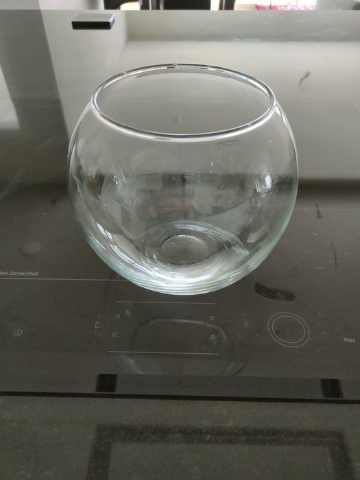 Conjunto de porta velas e aquário.