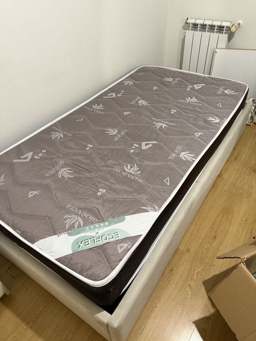 Cama 1,90 x 1,00 m com Arrumação — 200€ negociáveis