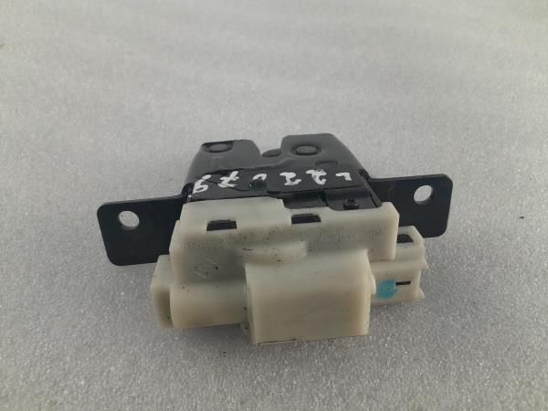 Fechadura / fecho da mala RENAULT Clio III (BR0/1, CR0/1)