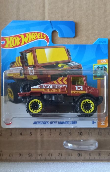 Mercedes-benz unimog 1300 hot wheels