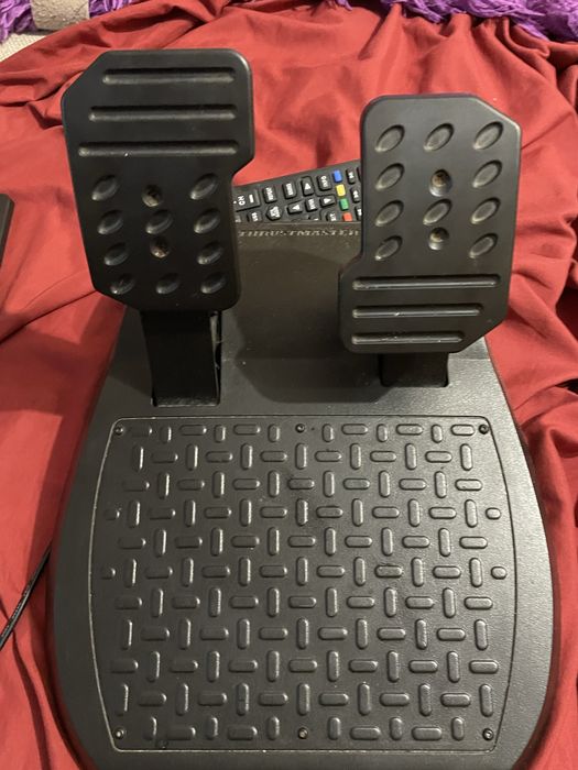 Игровой руль Thrustmaster T80 Ferrari