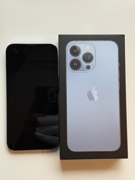 Iphone 13 Pro 256 GB telefon i kabel apple