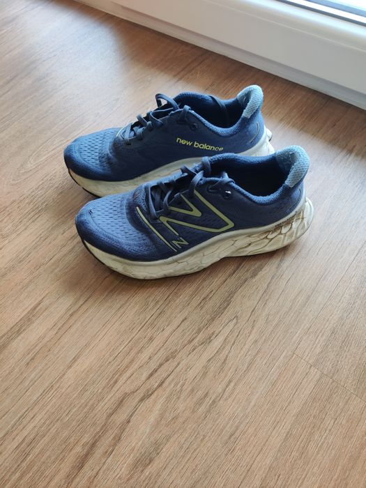 Sapatilhas New Balance Fresh Foam More v4 azul verde branco n. 40