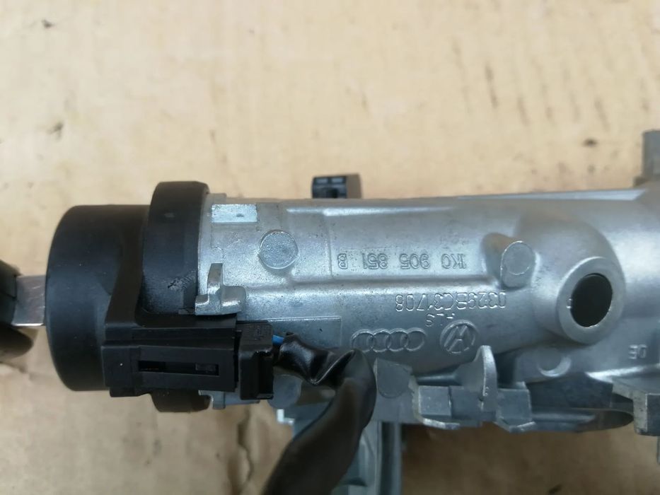 Audi A3 8P Golf V Stacyjka kluczyk 1K0905851B