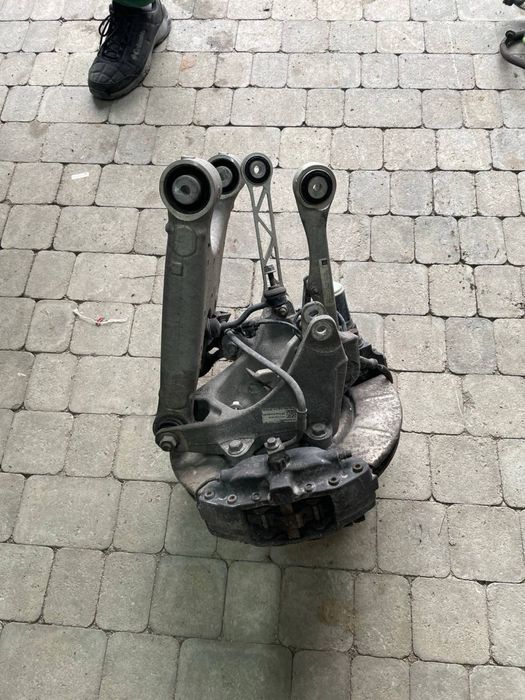 Задня ходова Tesla X