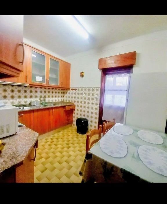 alugo quarto grande casal arrendar em sao joao da talha perto aeroporto lisboa entrada imediata