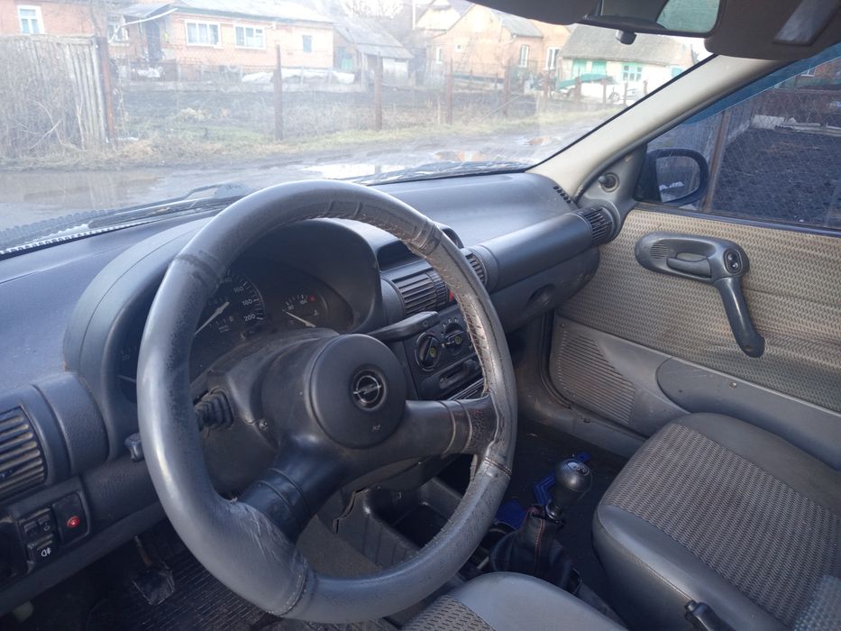 ОПЕЛЬ КОРСА  газ/бензин