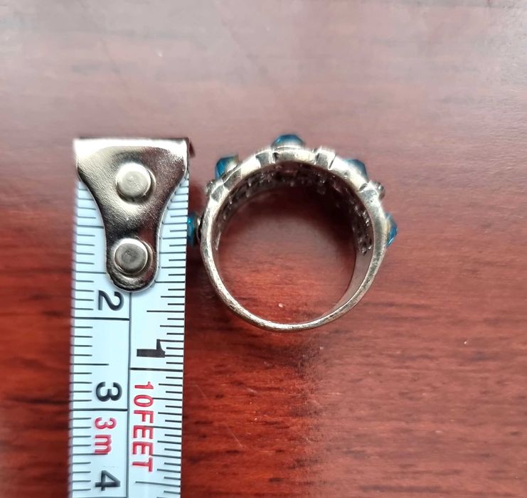 Anel cinzento com detalhes azuis, tamanho S