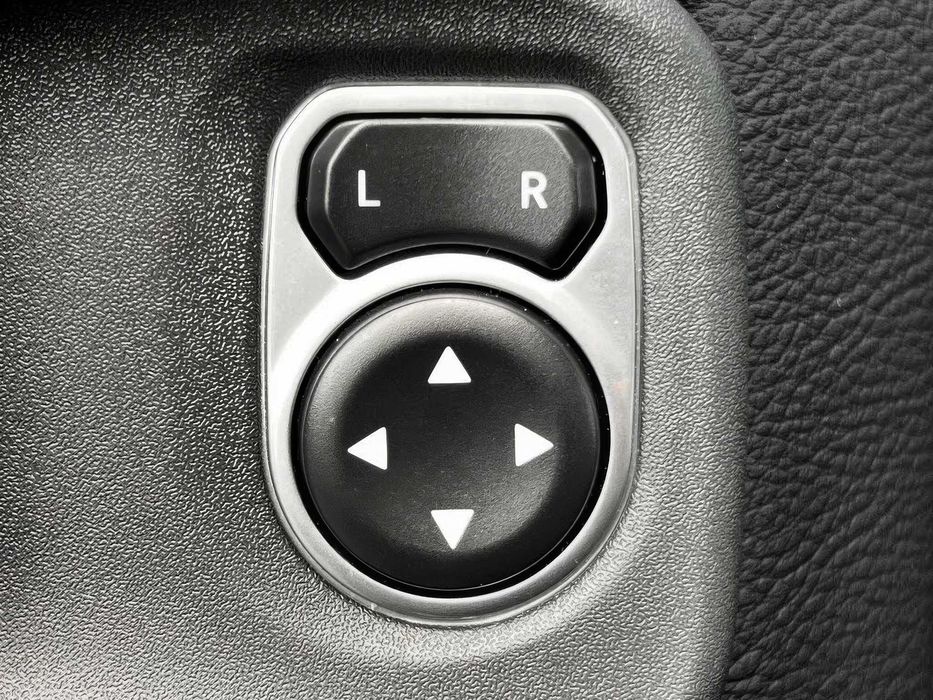 Jeep Wrangler Unlimited Sahara      2018