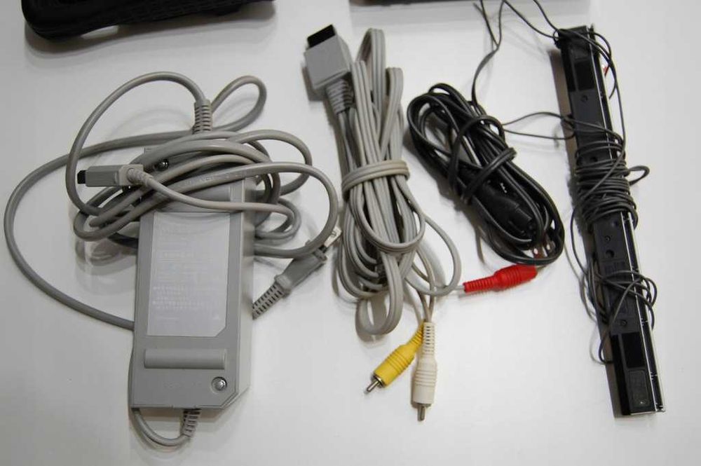 Nintendo Wii RVL-001 Japońska NTSC-J + kable, kierownica, gra