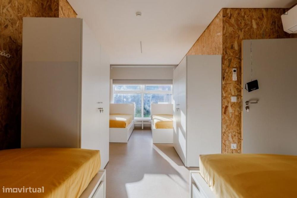 Cama - localizado em Senhora da Hora Porto