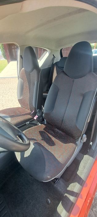 Peugeot 107 — fotografia 10