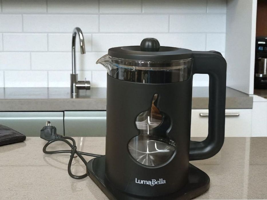 Лідер продажів Якісні з підсвічуванням Електрочайники 1500W