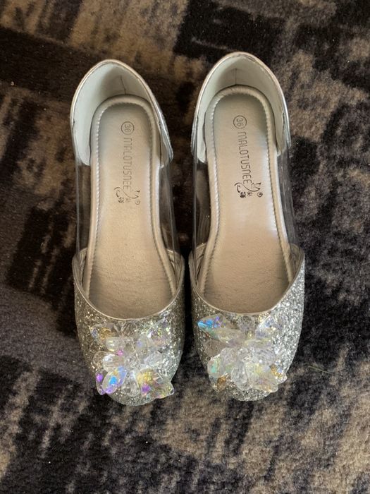 Buty z kryształkami