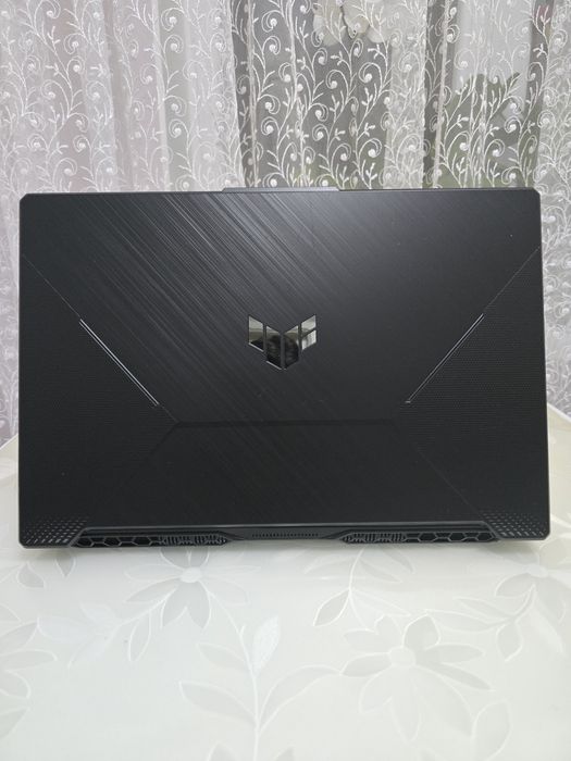 Asus TUF A17/144Hz/Ryzen 7 4800H×16CPU/RAM:16GB/RTX 3050/SSD:512GB