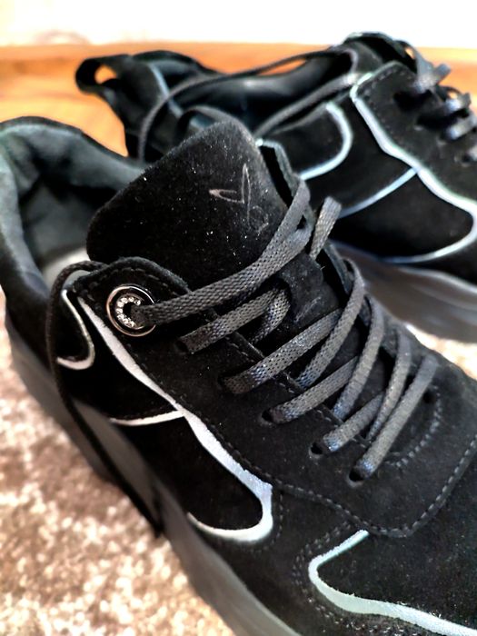 Кросівки , 38 розмір