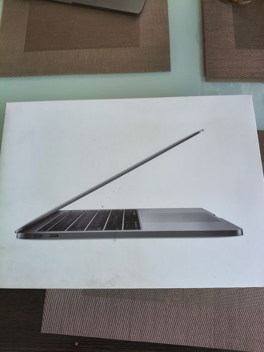 Ноутбук macbook pro 2017
