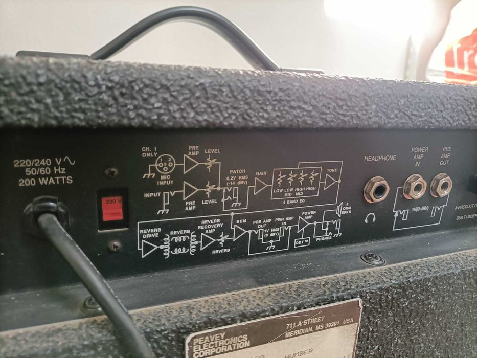 Amplificador Peavey KB100 Keyboard / Amplificador para Teclados