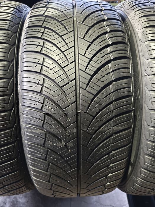 Opony całoroczne 17 Arivo Carlorful Allseasons - 225/45 17