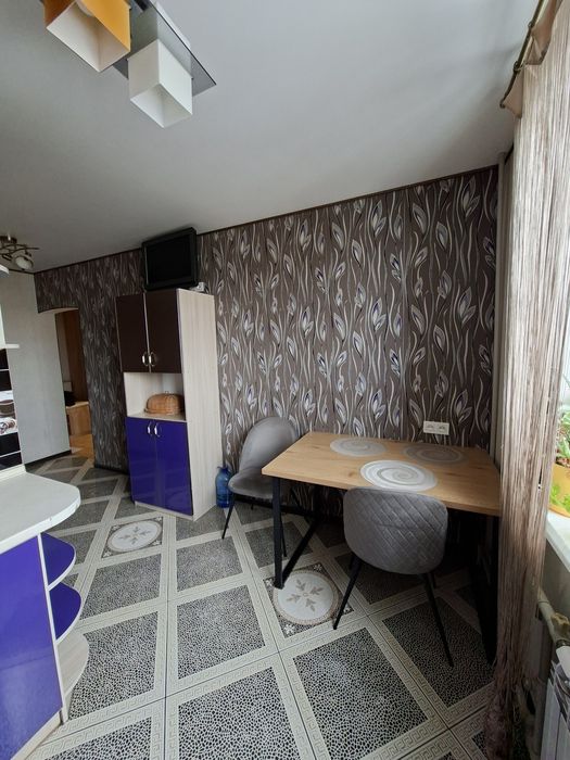 Здам 2 кімнати в 3 кімнатній квартирі ,10 хв метро Холодна гора