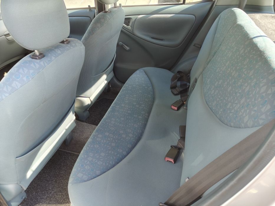 TOYOTA YARIS niezawodne auto opłaty sprawna
