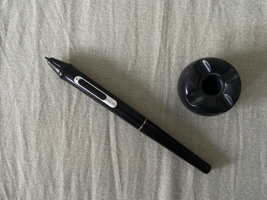 Графічний планшет Bosto 16HD з екраном 15,6" + повний комплект