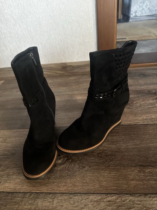 Демисезонные ботинки на тонкетке