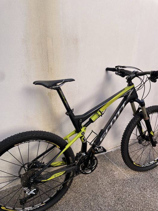 Bicicleta btt scott spark 30 carbono com jantes mavic