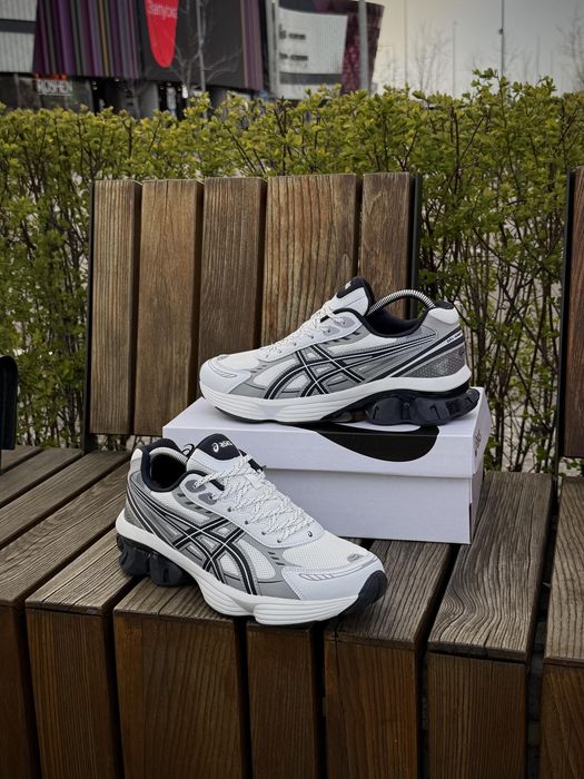 Кросівки Asics сірі Ексклюзивна модель Asics
Артикул: 3306-3
