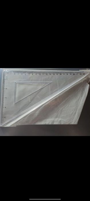 Esquadro transparente