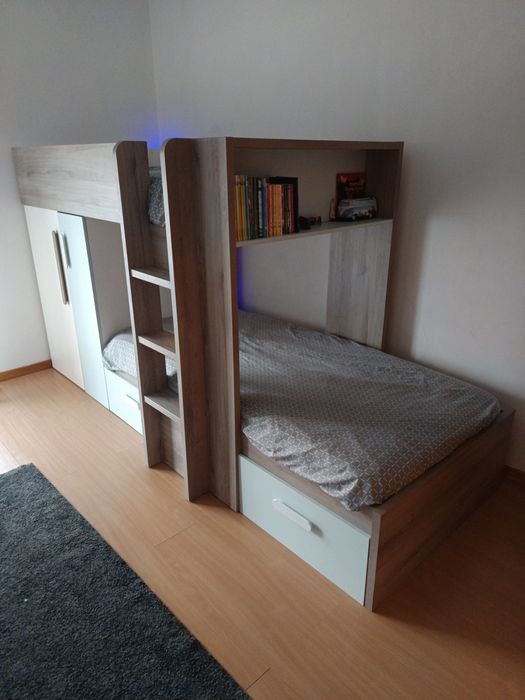 Cama solteiro/Beliche em excelente estado