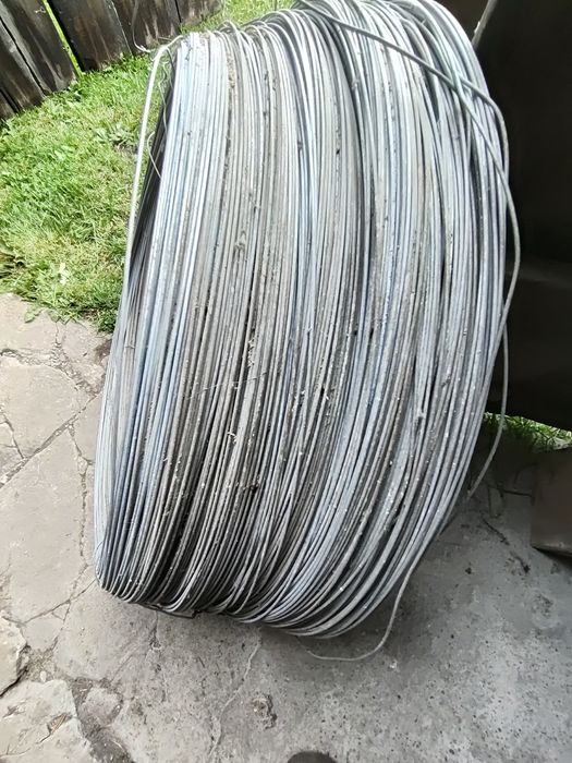 Drut ocynkowany w rolce