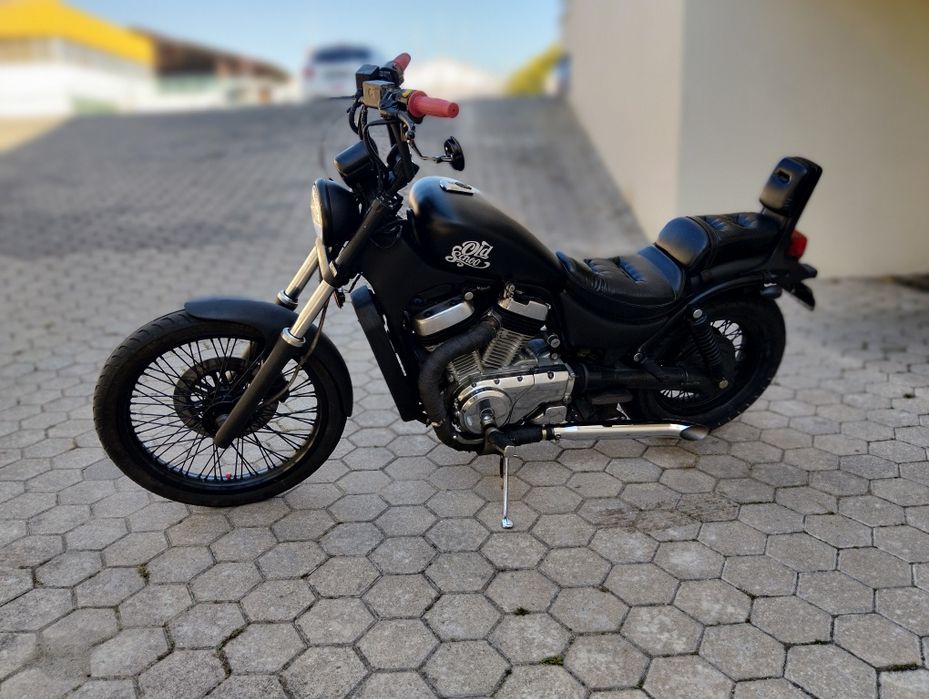 Suzuki Intruder 600