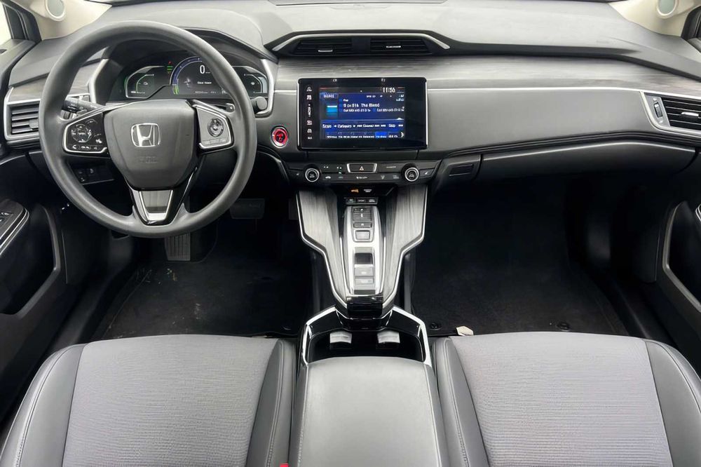 Honda Clarity      2020