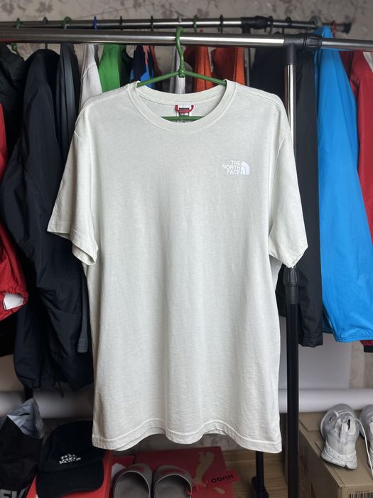 Футболка The North Face