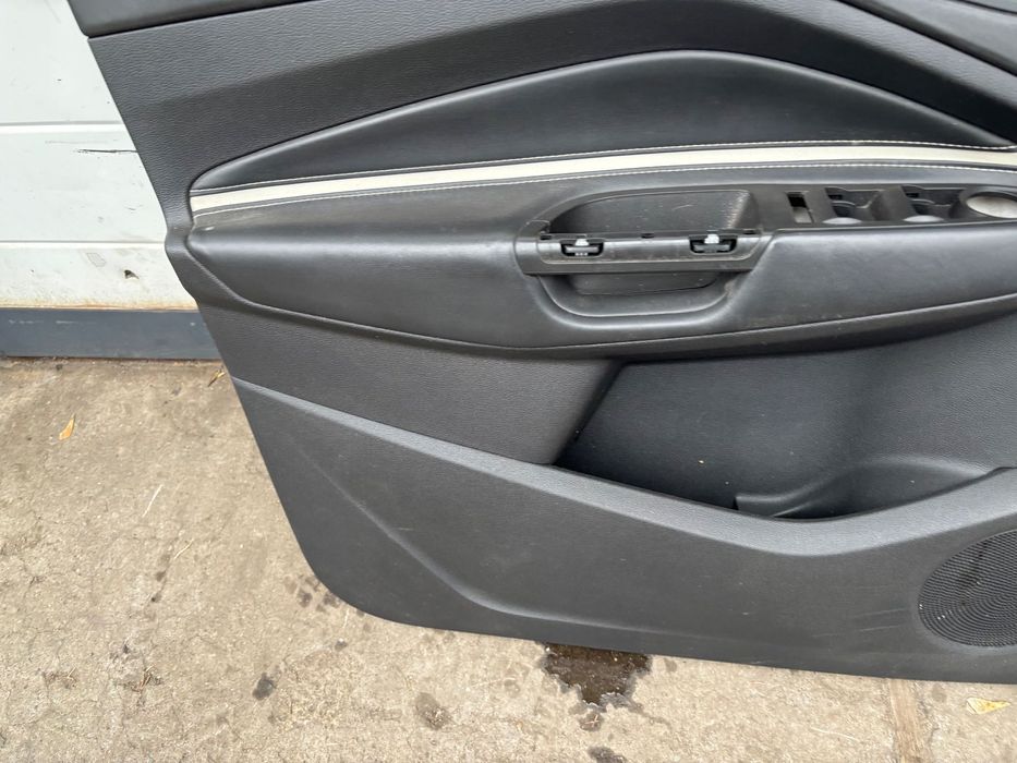 Tapicerka drzwi boczek lewy przód Ford Kuga MK2 Vignale
